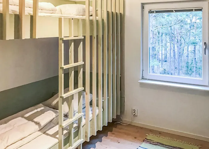 3 Bedroom Awesome Home In Vikbolandet